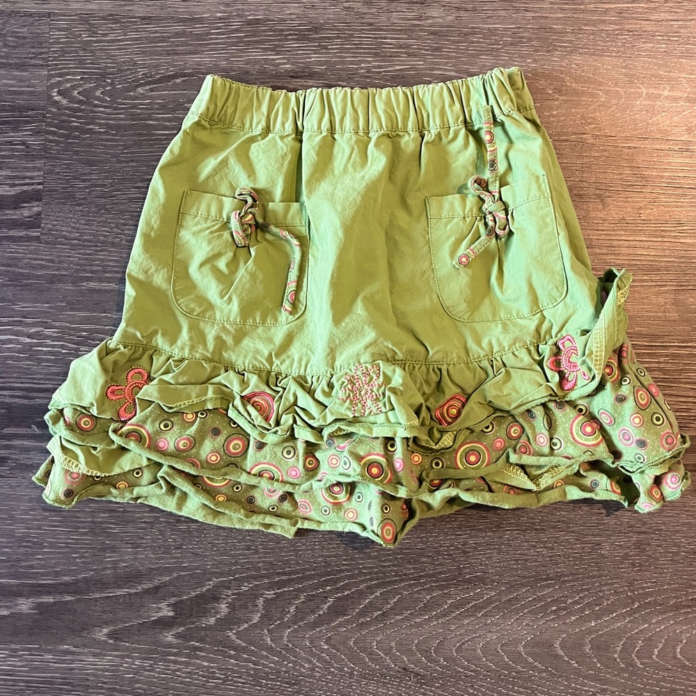 C’est La Vie | Girl’s Ruffle Hem Embroidered Skirt with Pockets | Green | 2